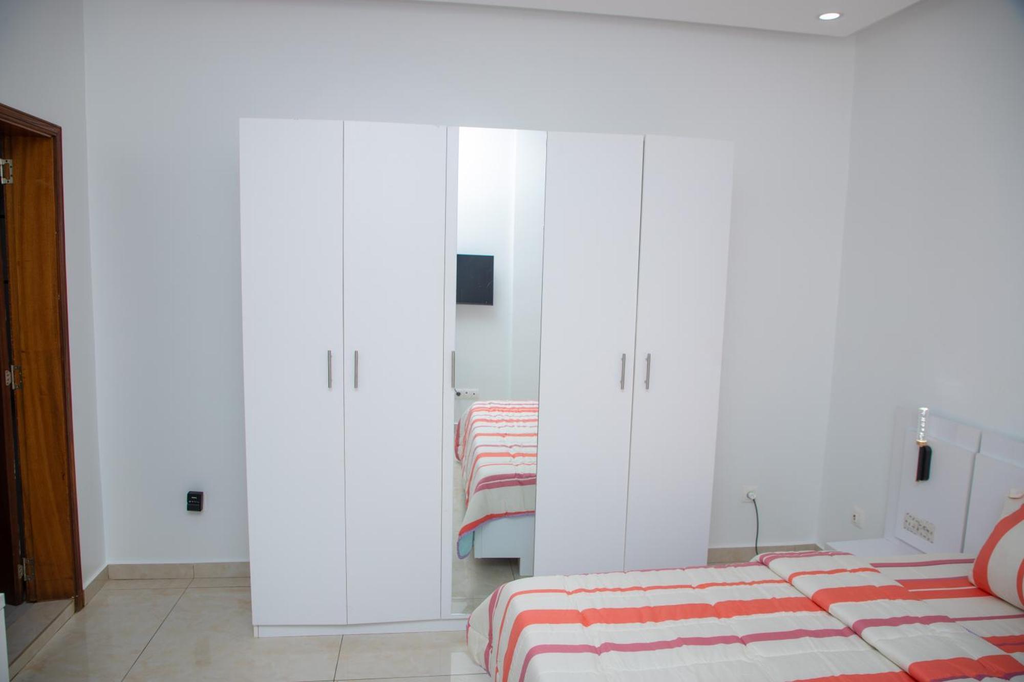 Residence Teranga Immo Luxe Residence Ndoumbe Sylla Dakar Exteriör bild